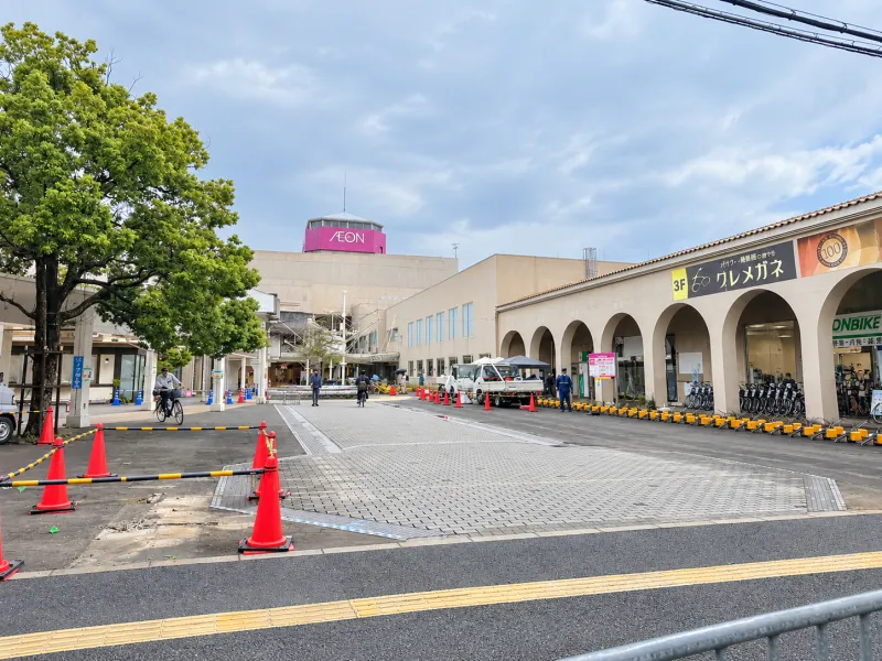 イオン和泉府中店：約500m（徒歩約7分）