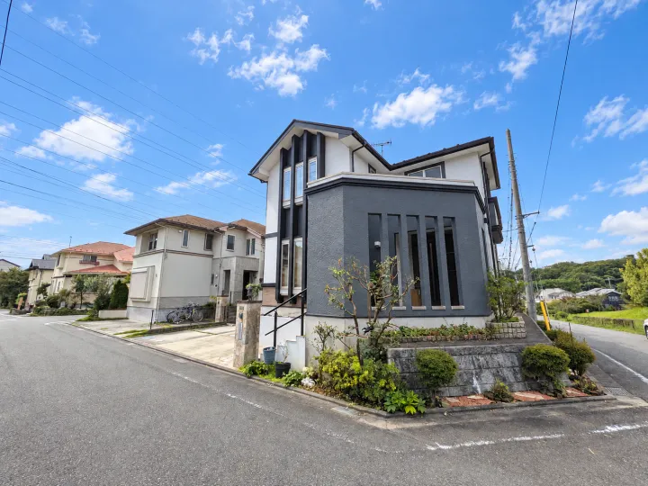 【三菱地所ホーム施工・角地・南向きの4LDK】町田市小山町中古戸建 の外観