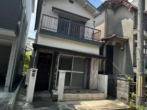 【外観】幅員約4.2ｍの公道に約4.7ｍ接しています。きれいな長方形の地型。