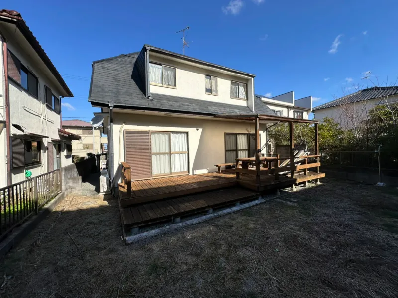【敷地面積約75坪・広々としたお庭とウッドデッキ付】和泉市光明台三丁目・リノベ済中古戸建4LDK